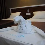 Deniz Palace 3*